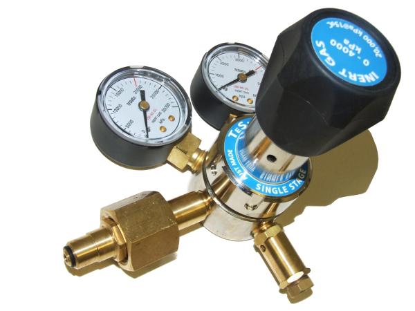 NITROGEN REGULATOR 0-4000KPA COMMERCIAL HVACR SERVICE TOOLS REGULATORS